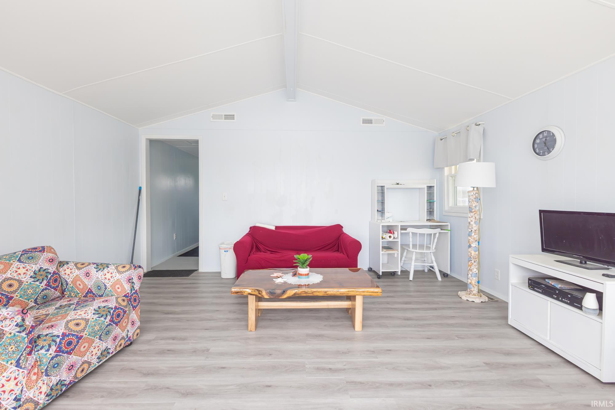 2000 LN 120 Hamilton Lake