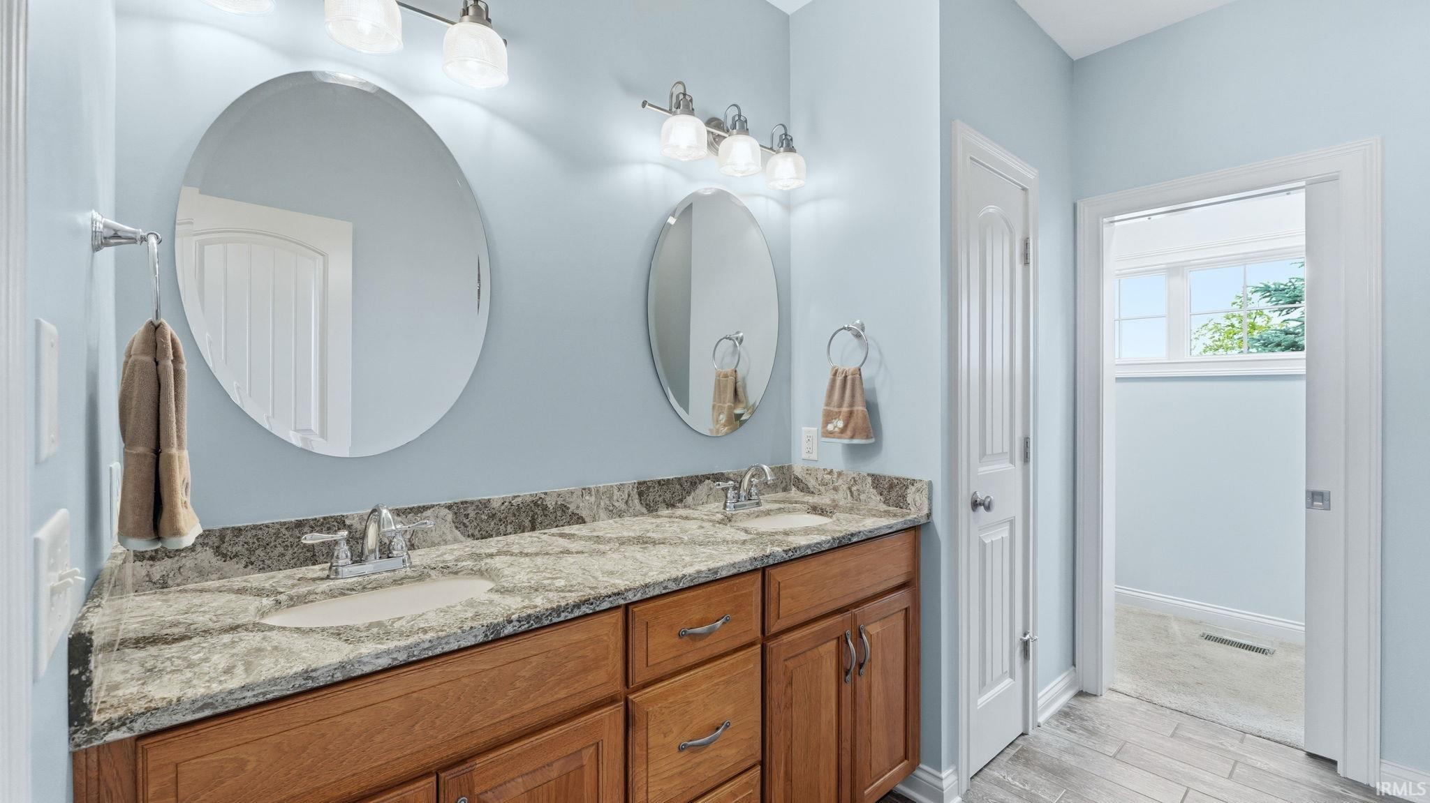 215 282B Hamilton Lake Lane