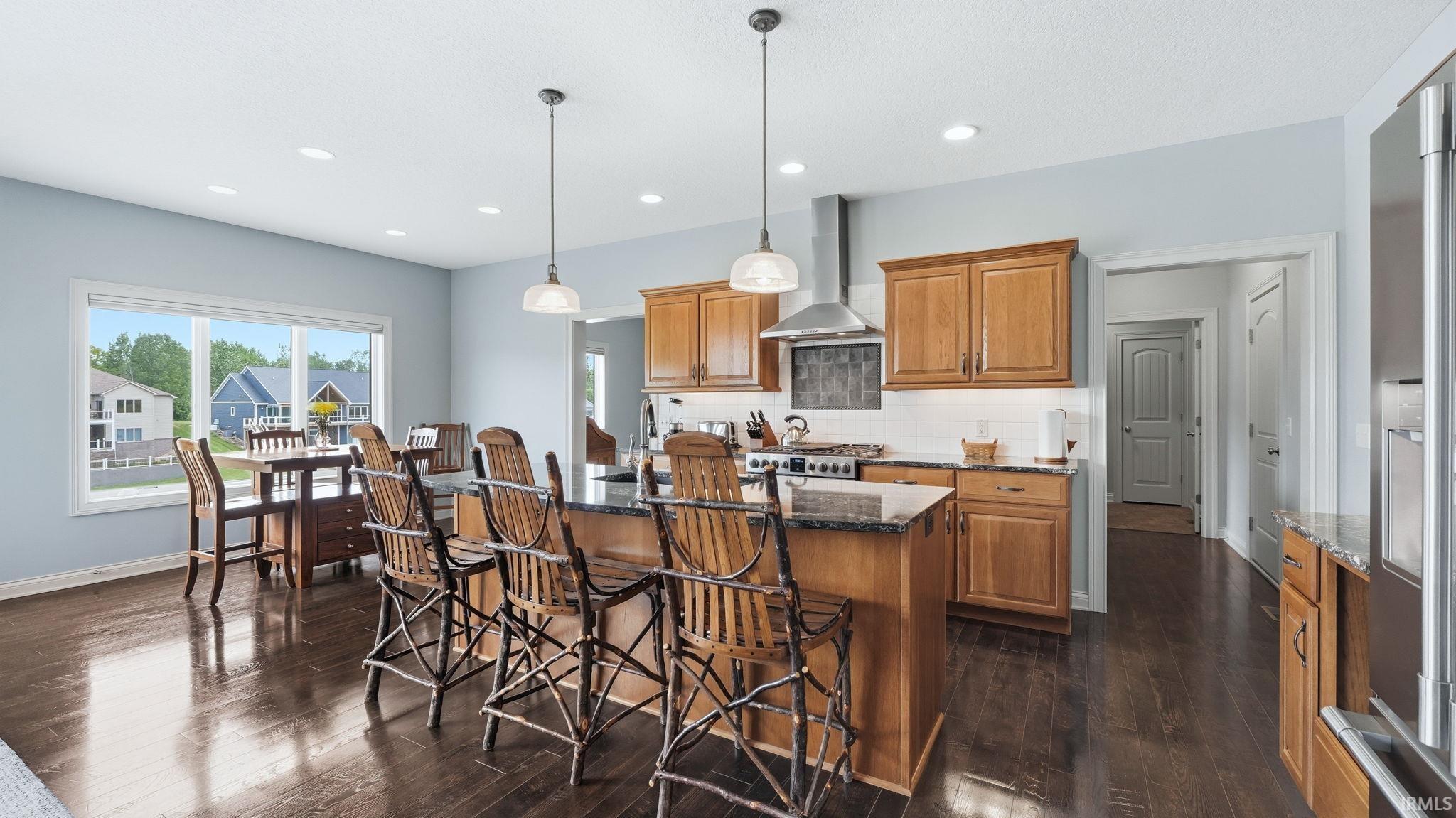 215 282B Hamilton Lake Lane