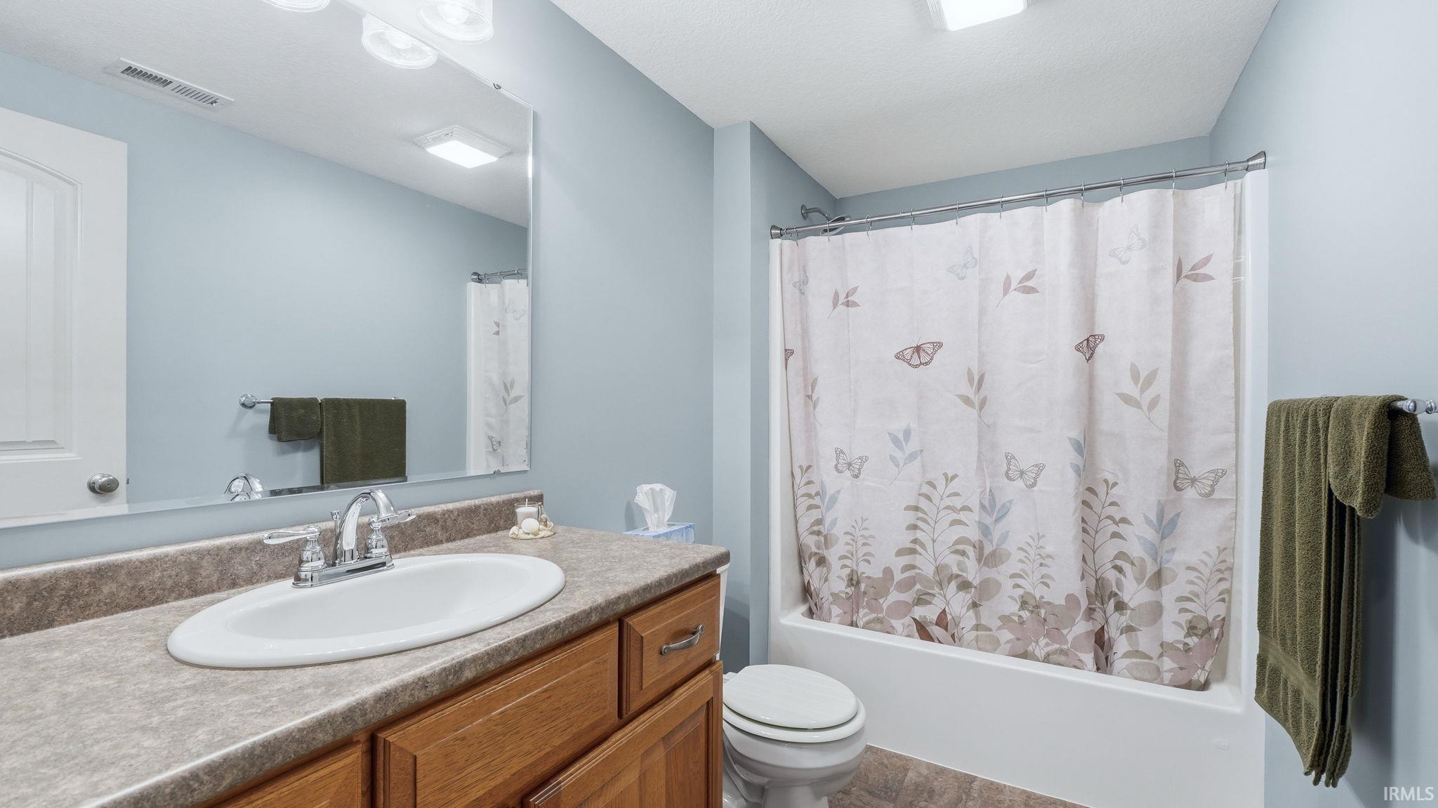 215 282B Hamilton Lake Lane