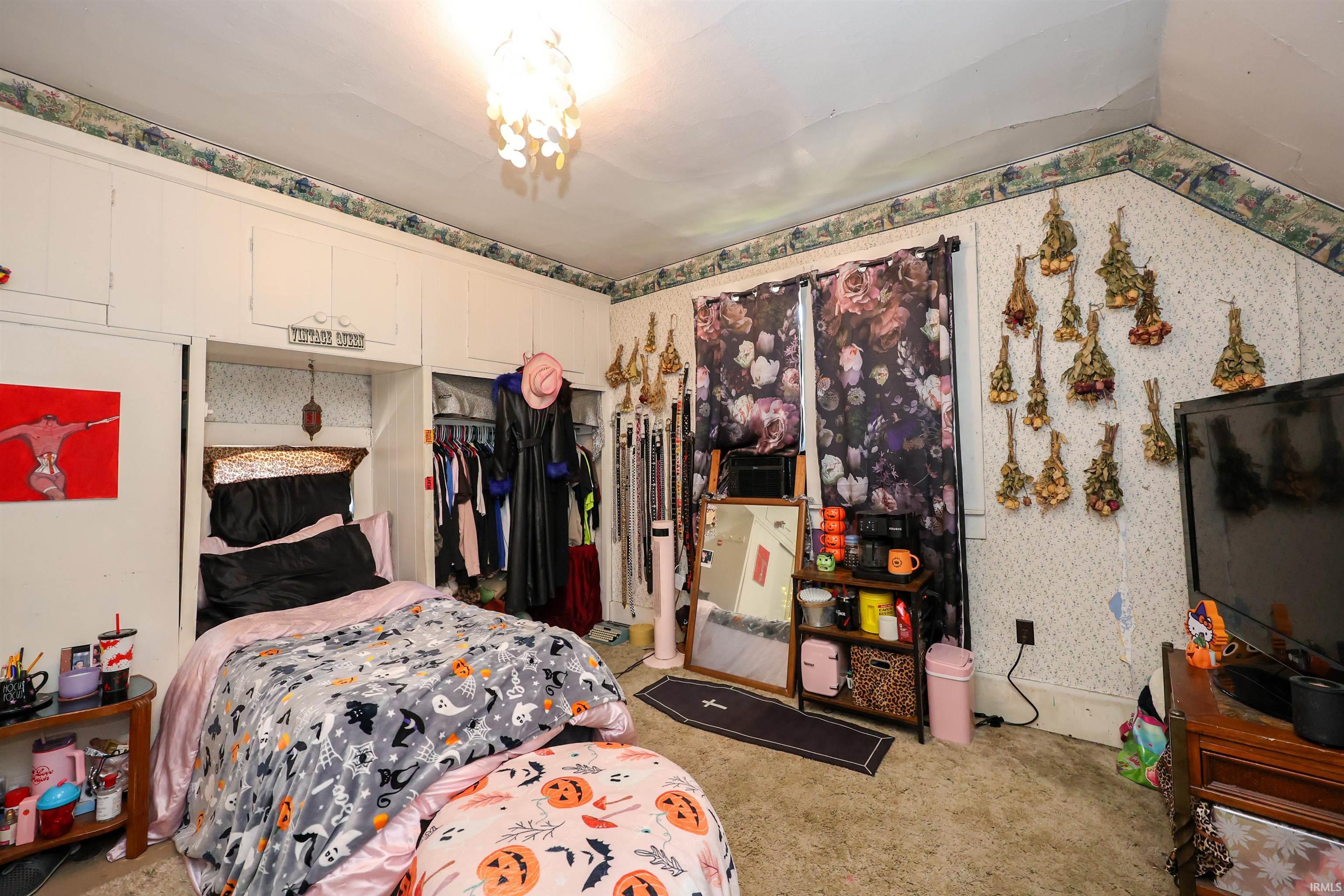 1128 W Cherry Street