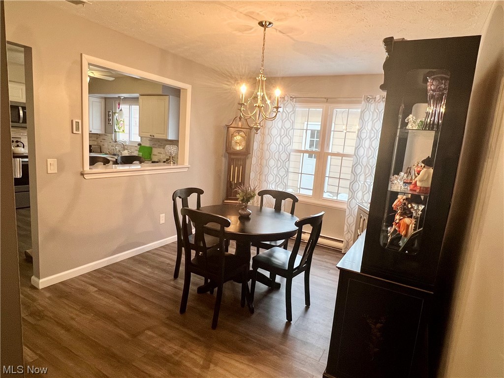 8240 Deepwood 1