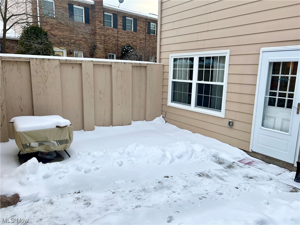 8240 Deepwood 1