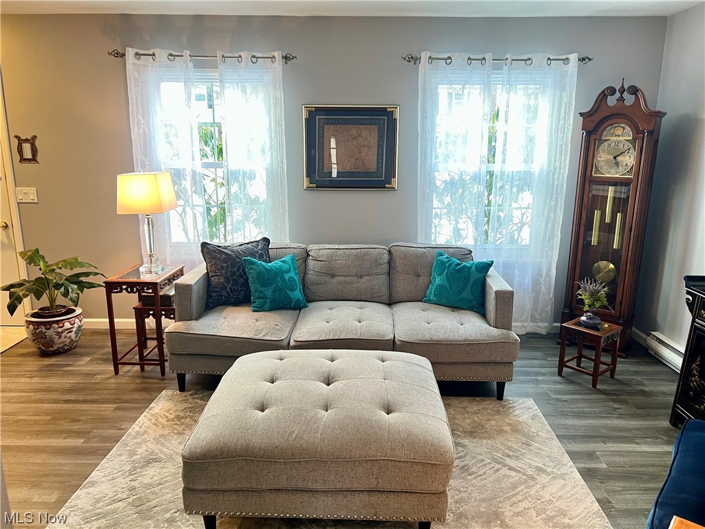 8240 Deepwood 1