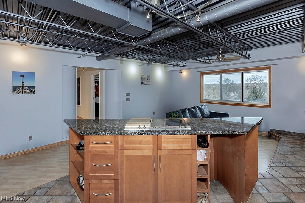 10301 Lake Avenue 822