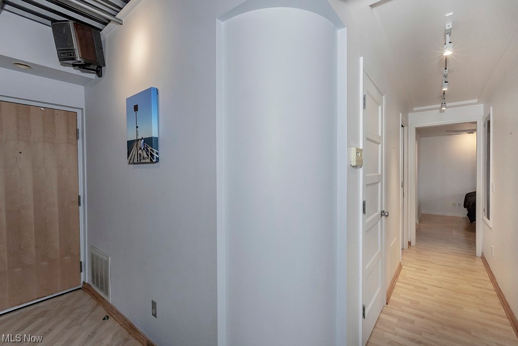 10301 Lake Avenue 822
