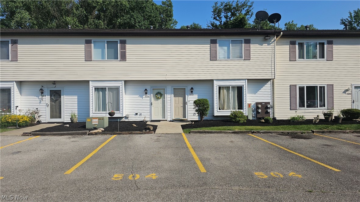 504 Maplebrook Drive