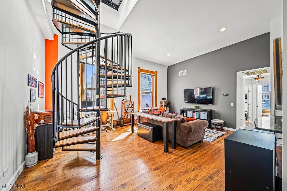 408 W Saint Clair Avenue 604