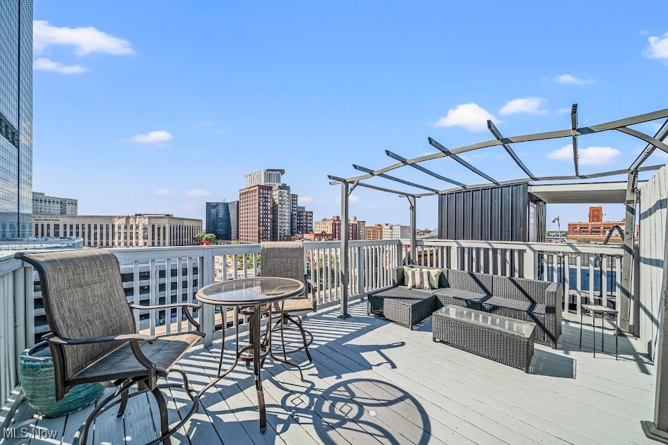 408 W Saint Clair Avenue 604