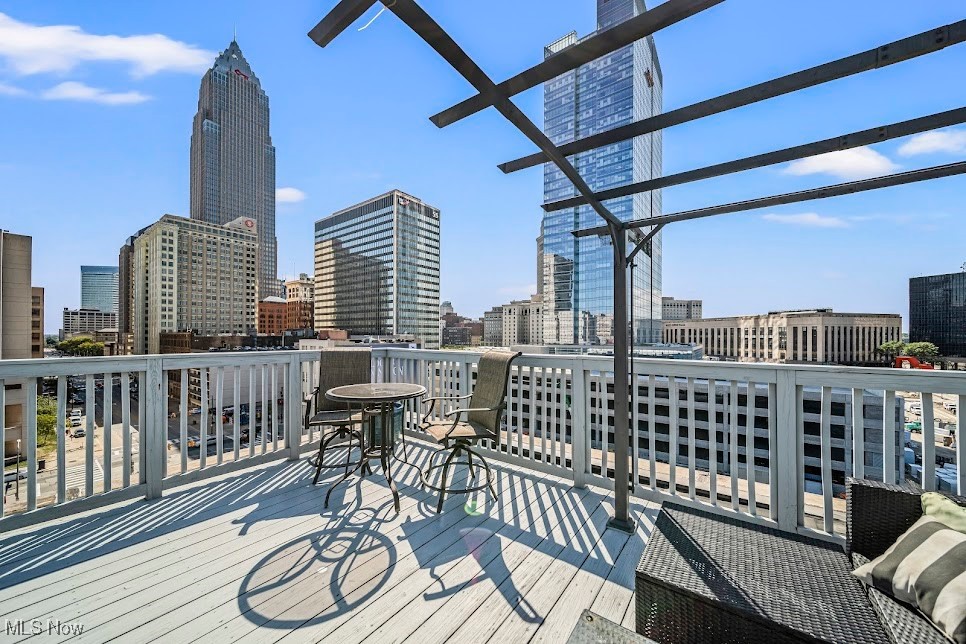408 W Saint Clair Avenue 604