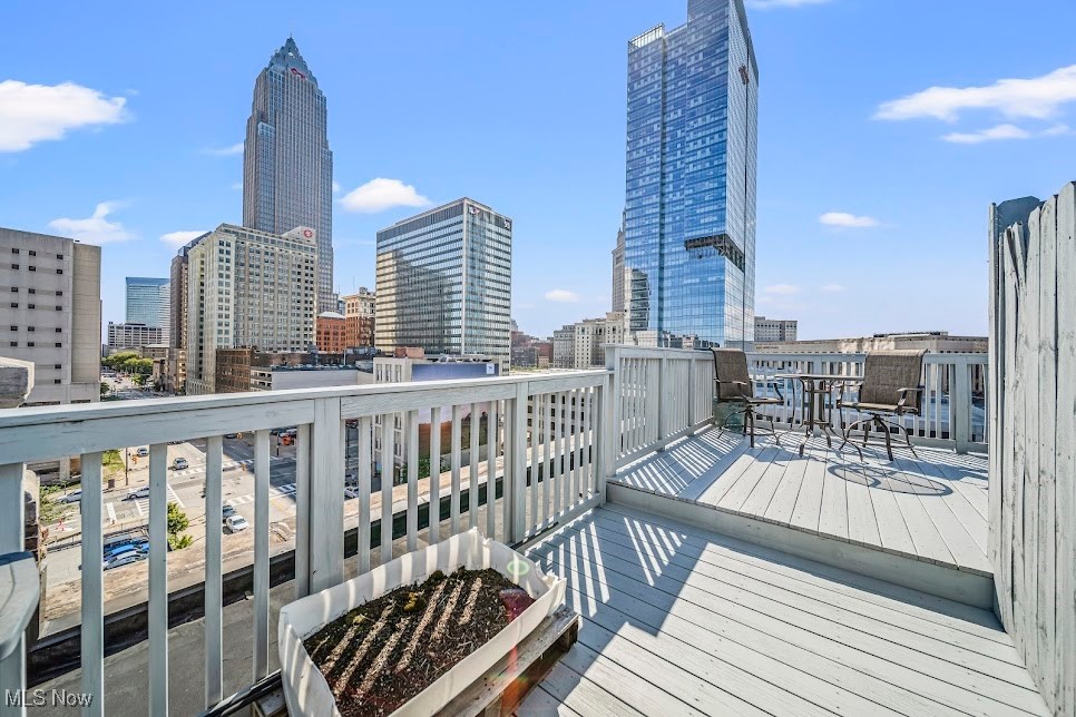 408 W Saint Clair Avenue 604