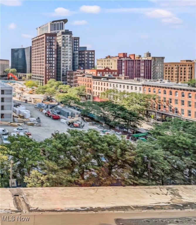 408 W Saint Clair Avenue 604
