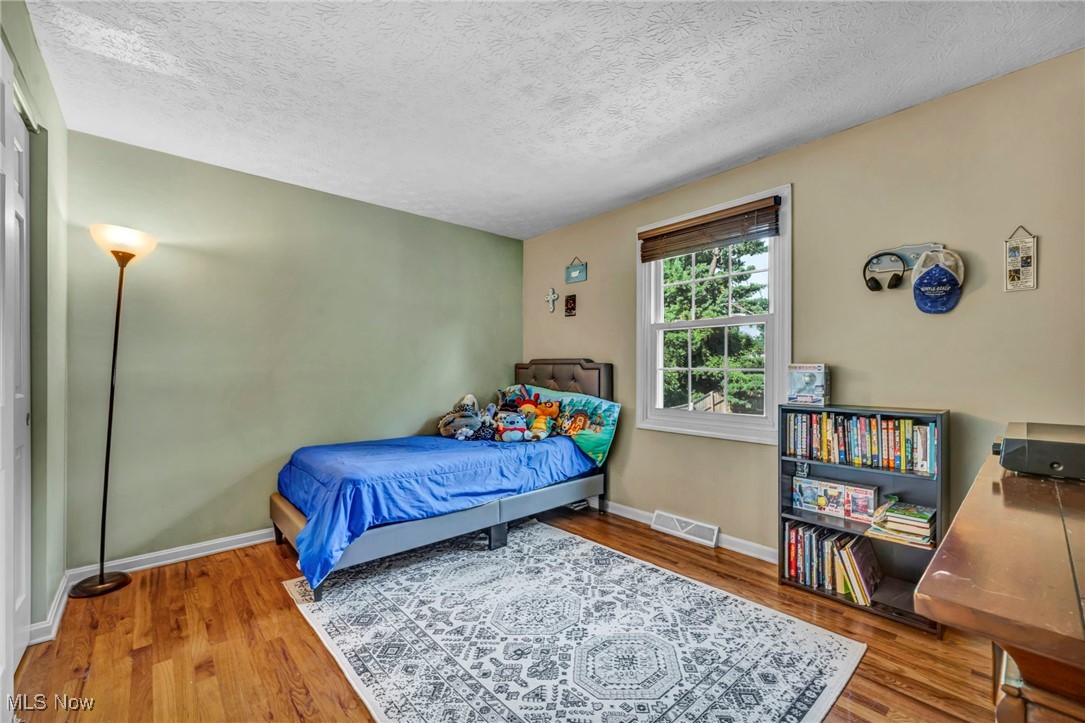 7425 Sharonlee Drive
