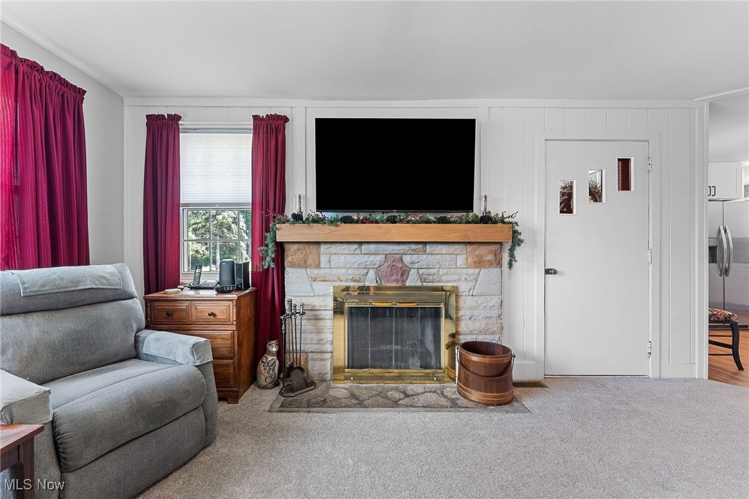 838 Riverside Drive