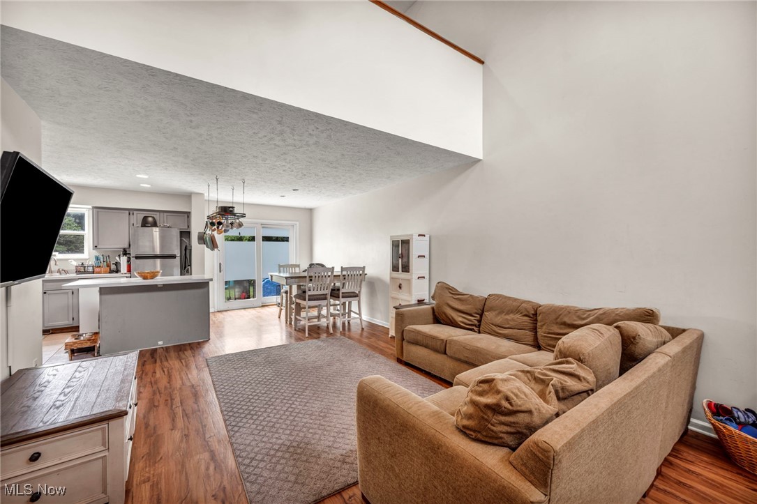 547 Greenside Drive