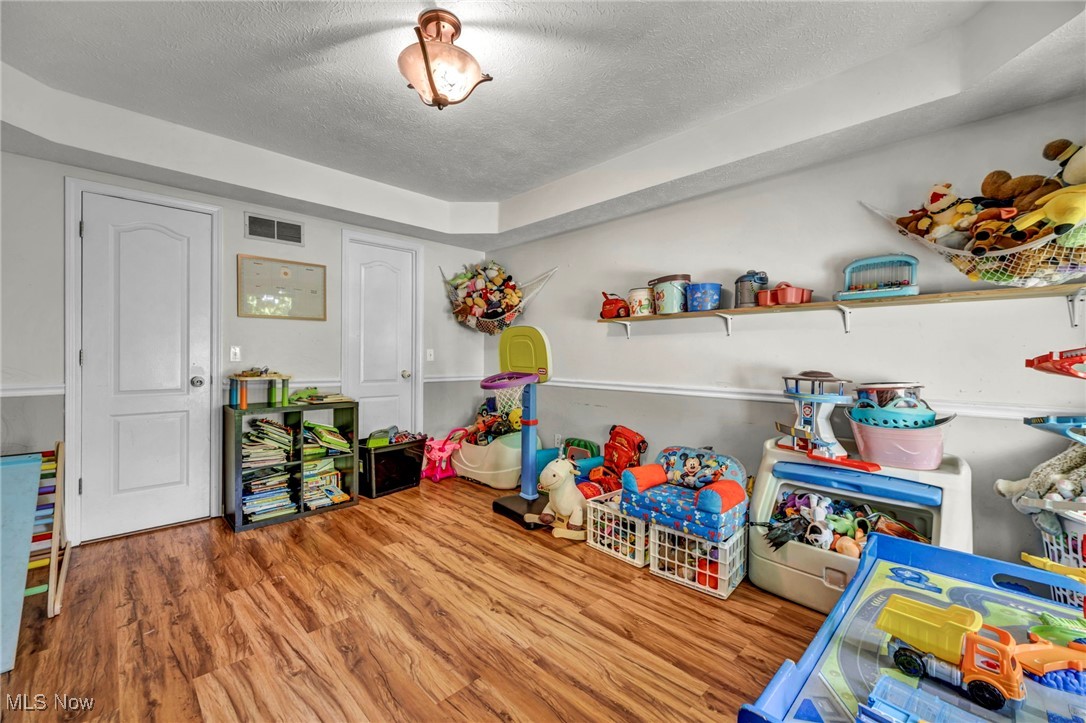 547 Greenside Drive