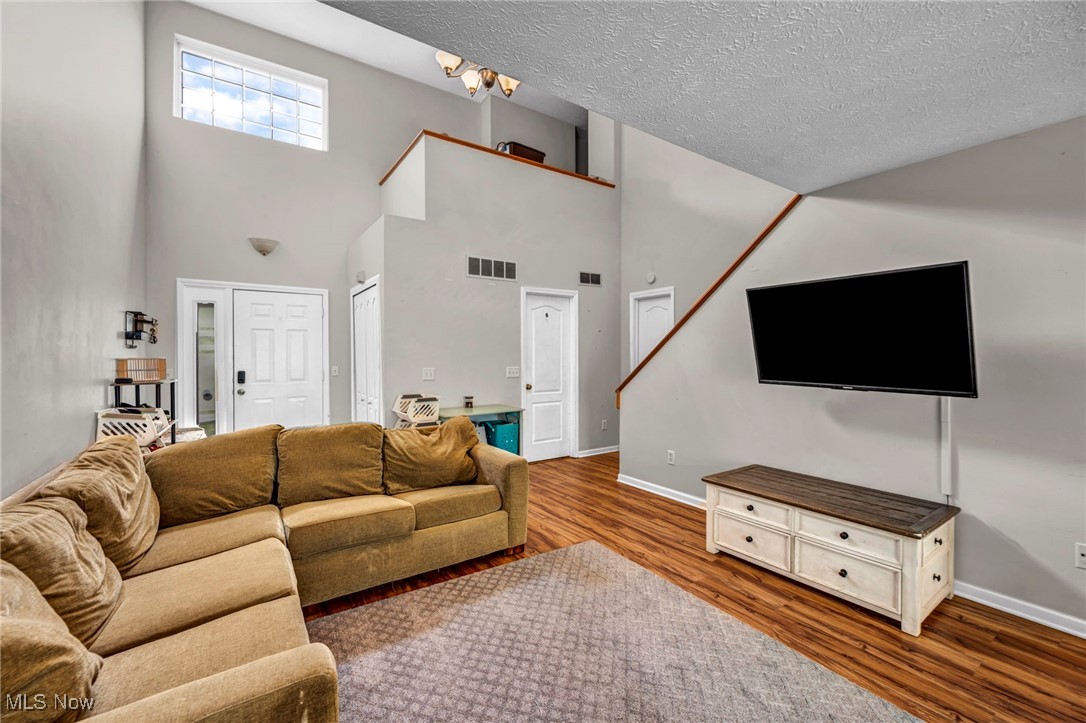 547 Greenside Drive