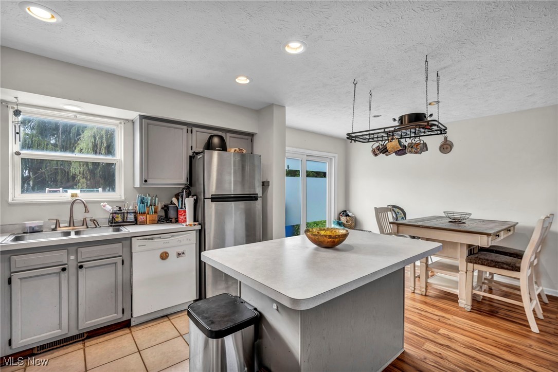 547 Greenside Drive