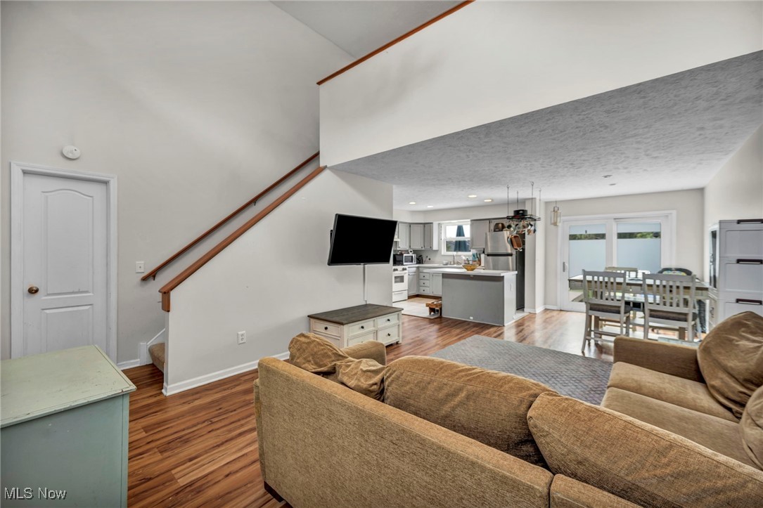 547 Greenside Drive