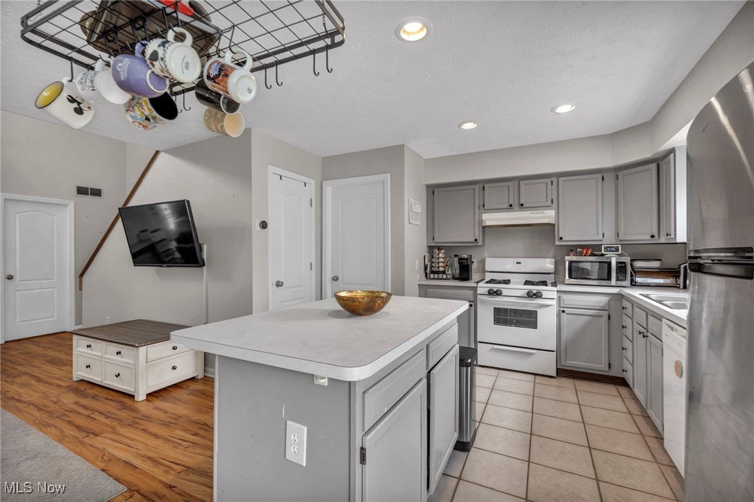 547 Greenside Drive