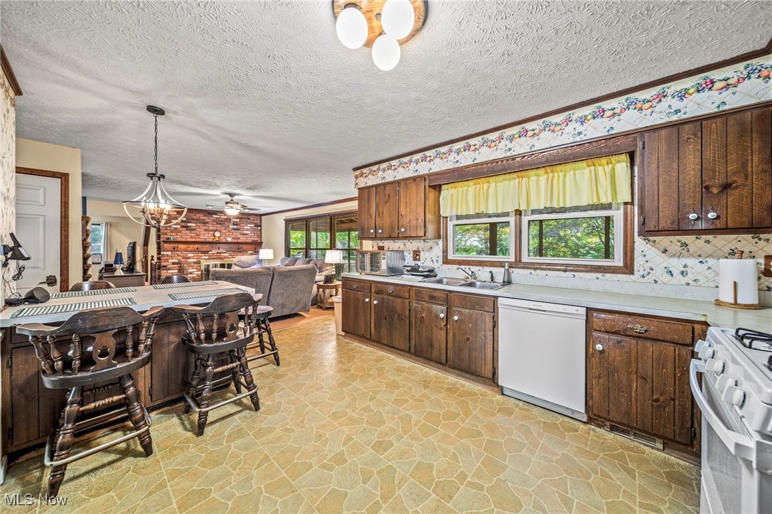 6624 Belvoir Court