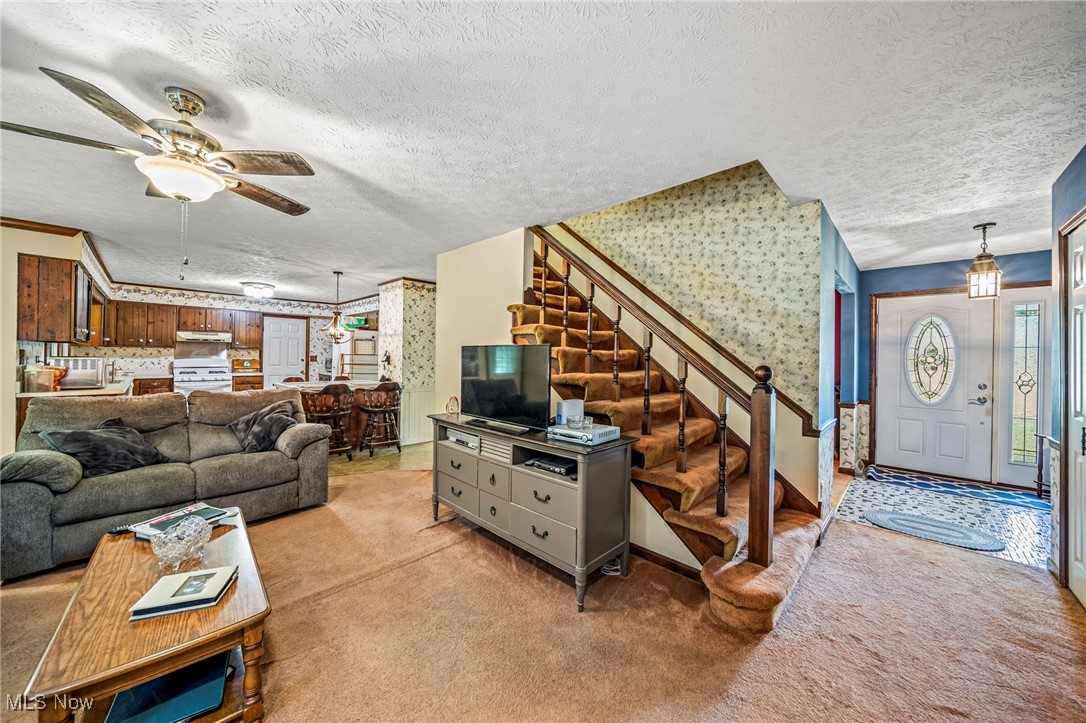 6624 Belvoir Court