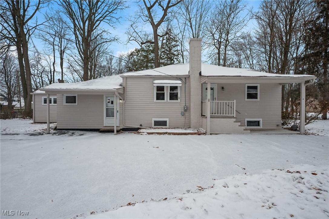 8 Shawondassee Drive