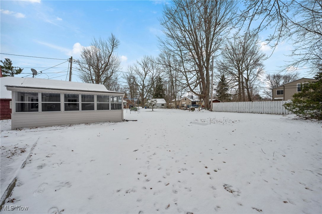 8 Shawondassee Drive