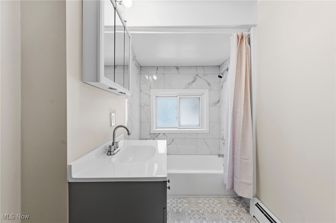 8 Shawondassee Drive