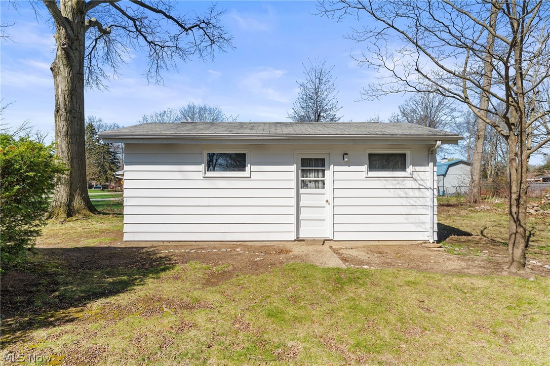 7070 Dogwood Lane