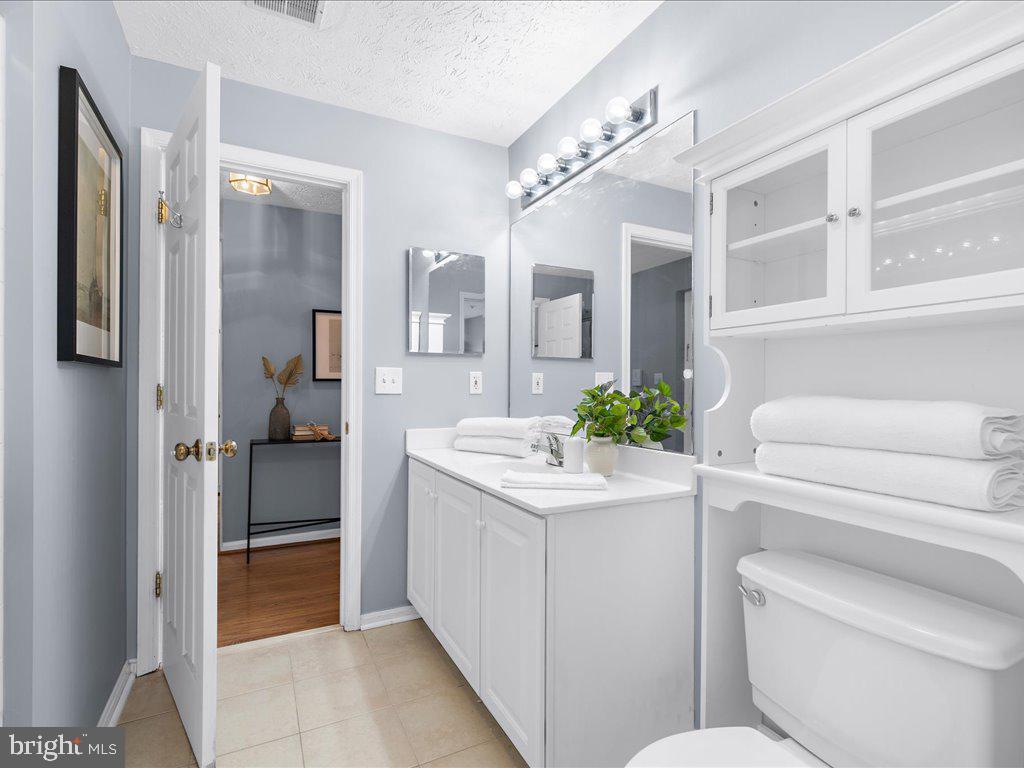 653 BURTONS COVE WAY 12