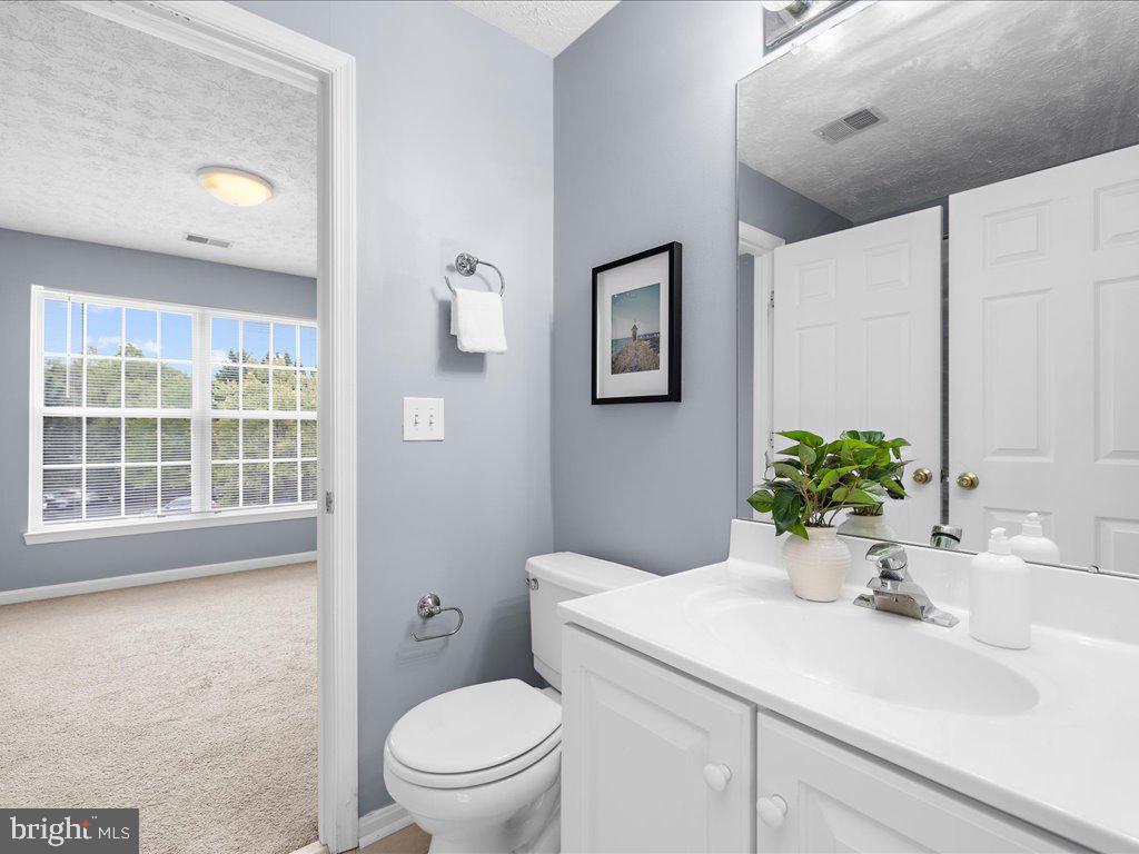 653 BURTONS COVE WAY 12