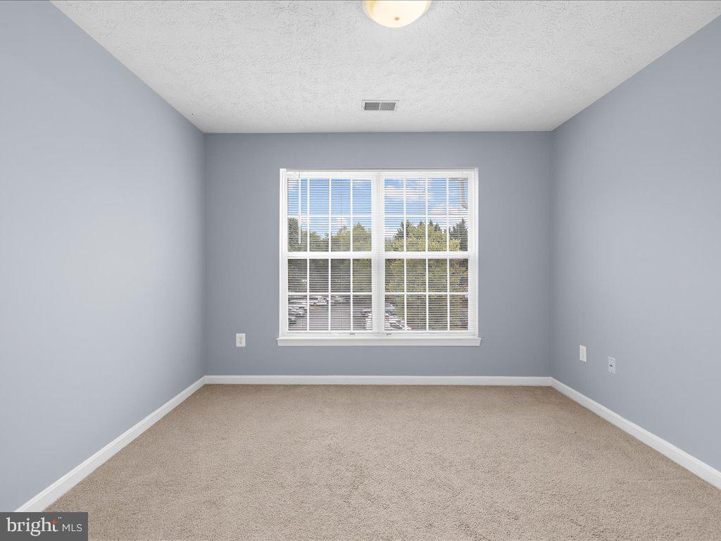 653 BURTONS COVE WAY 12