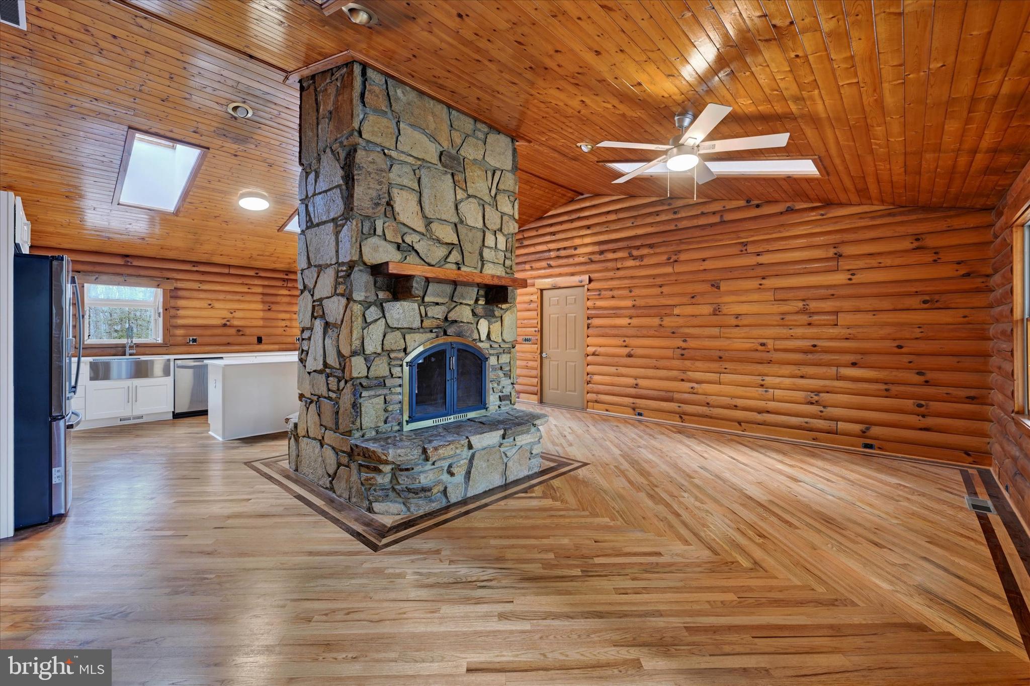 1116 INDIAN LANDING ROAD