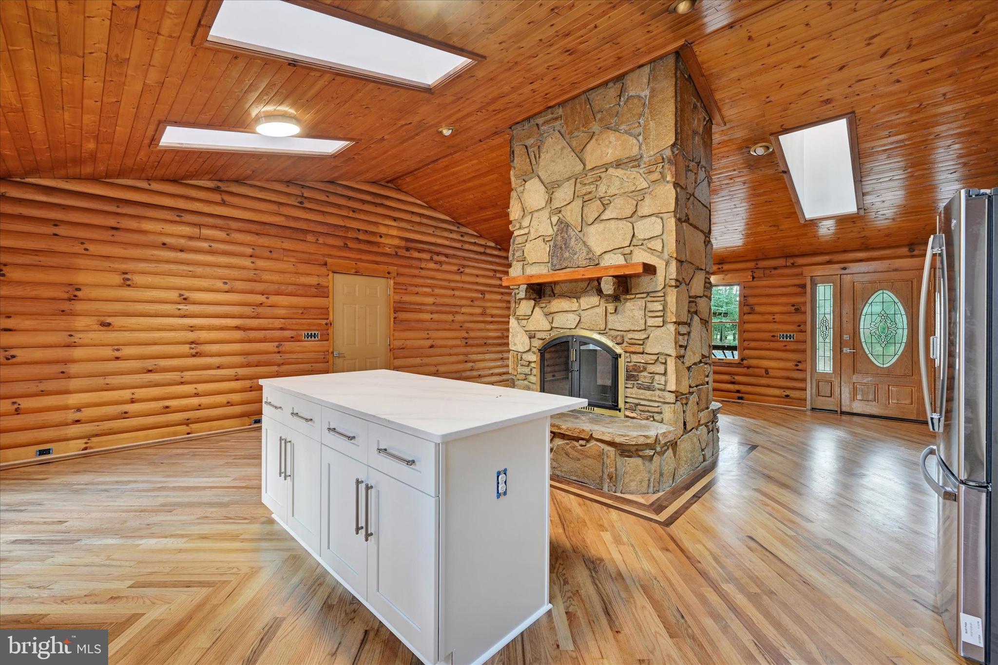 1116 INDIAN LANDING ROAD