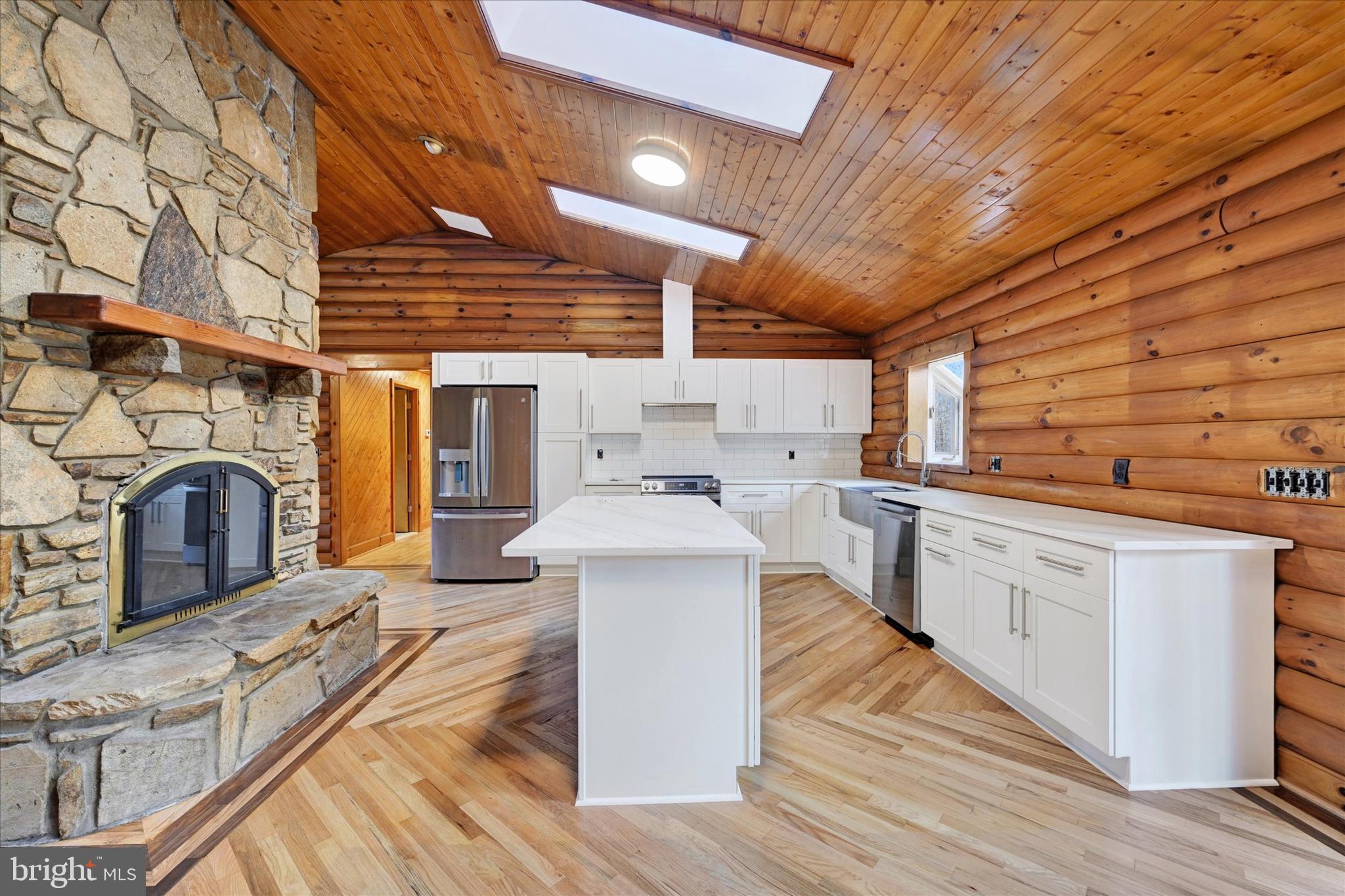 1116 INDIAN LANDING ROAD