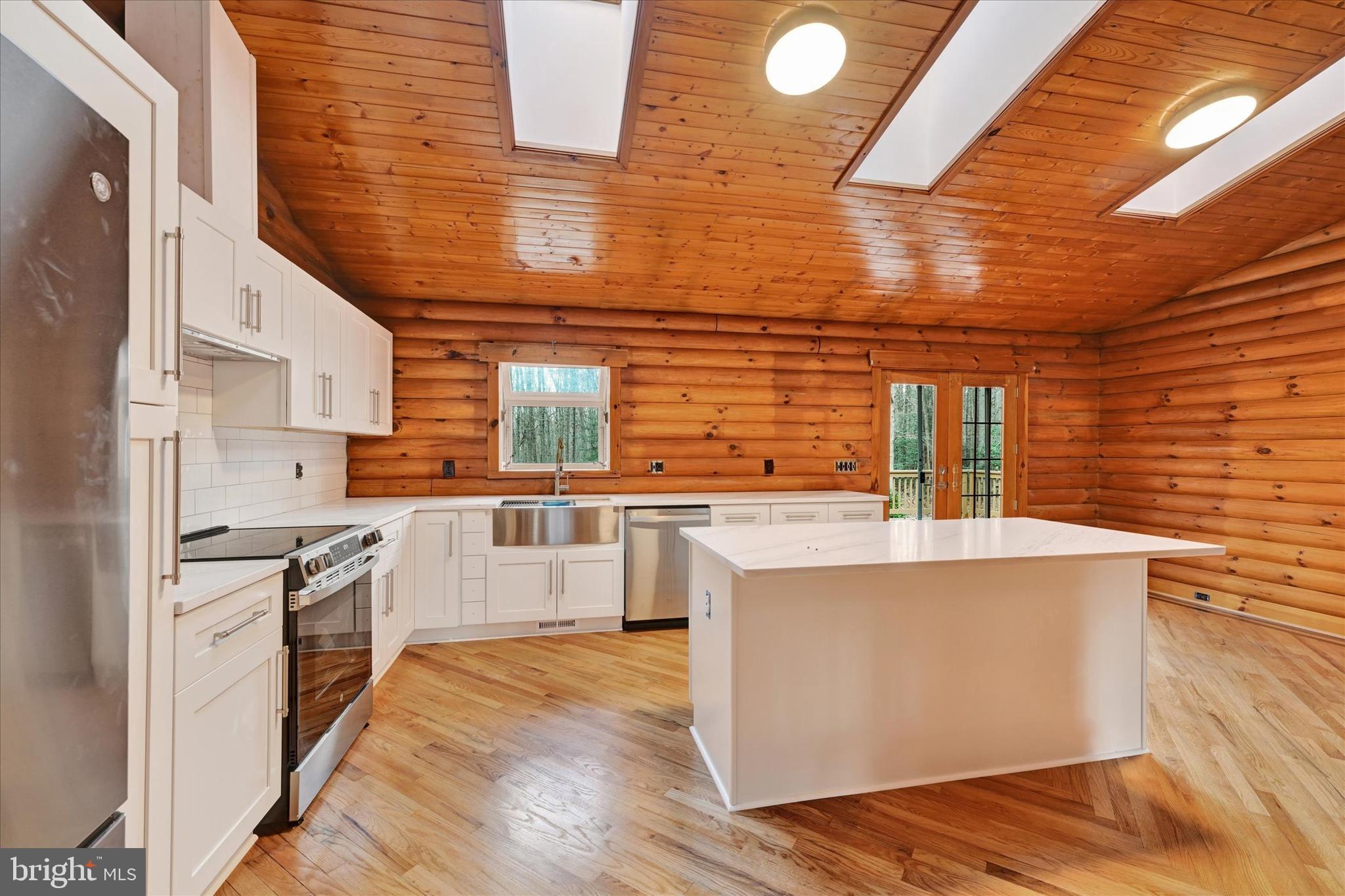 1116 INDIAN LANDING ROAD