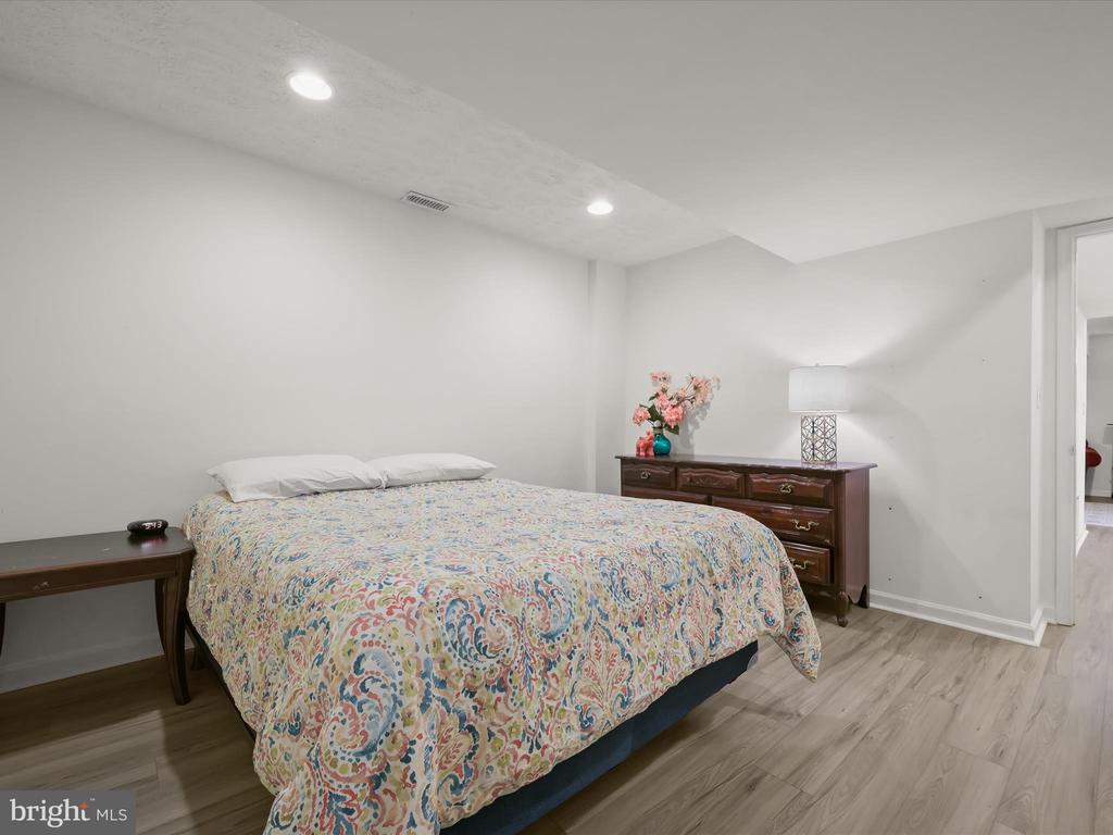 2333 GOLDEN CHAPEL ROAD