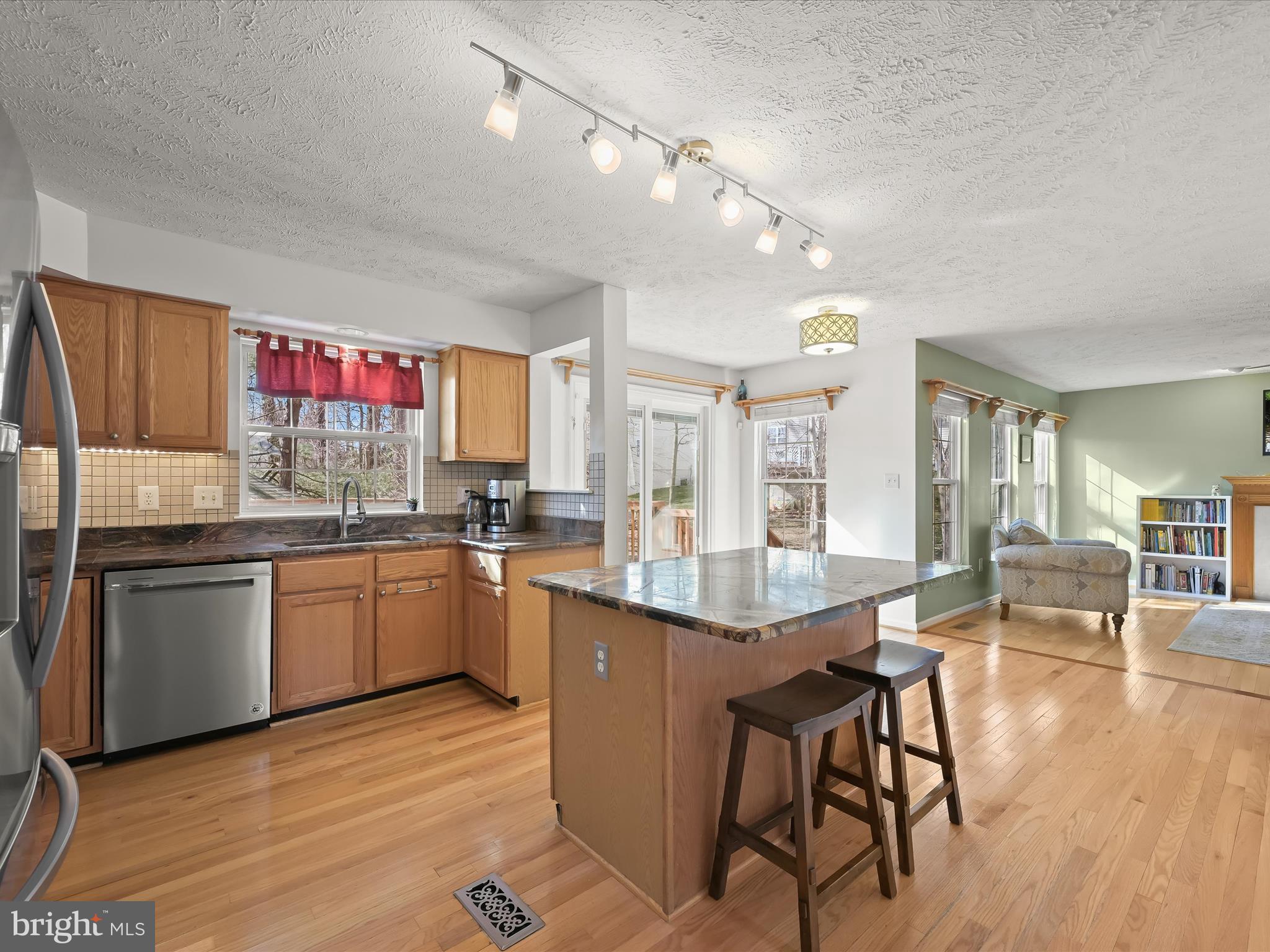 2333 GOLDEN CHAPEL ROAD