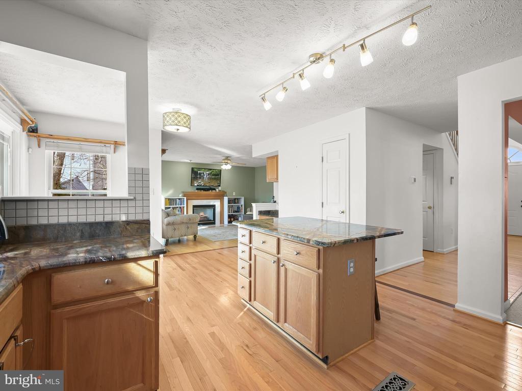 2333 GOLDEN CHAPEL ROAD