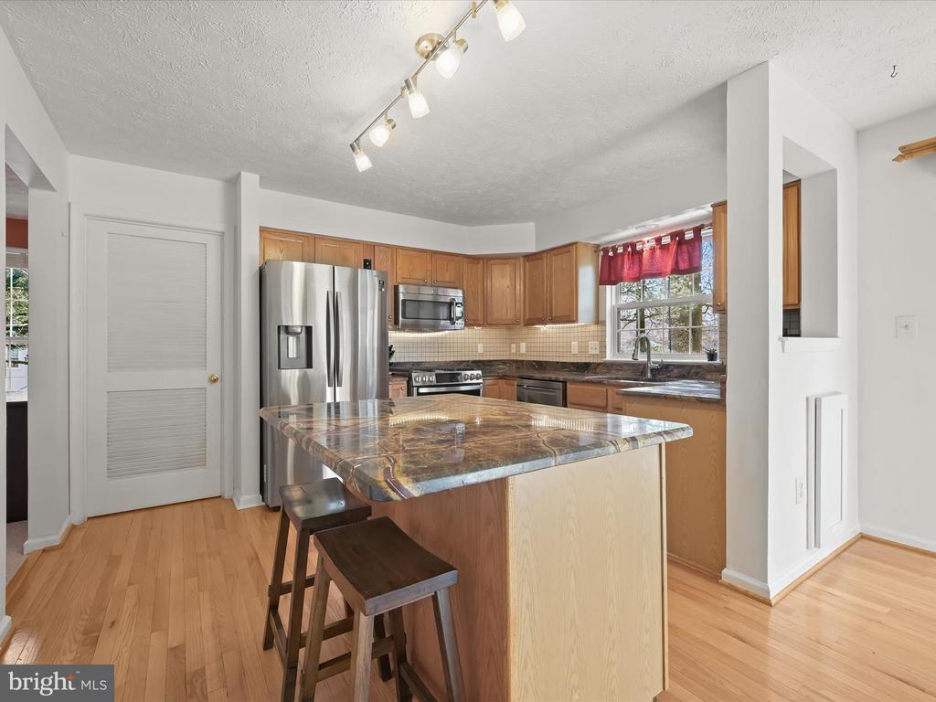 2333 GOLDEN CHAPEL ROAD