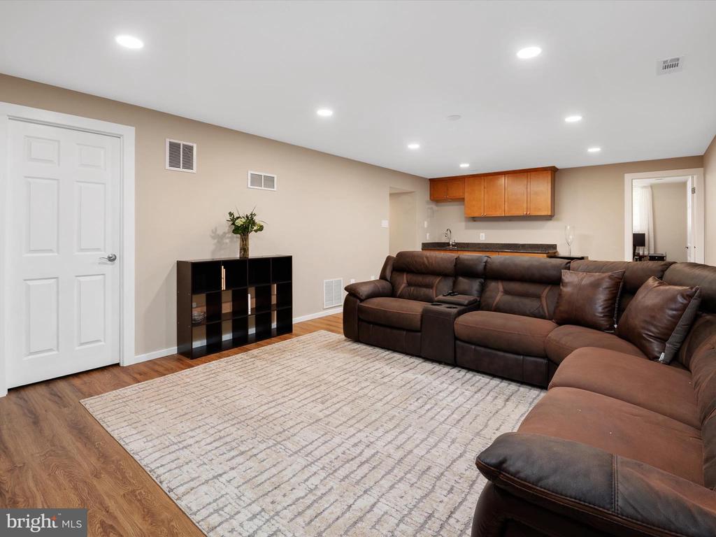 2322 GOLDEN CHAPEL ROAD