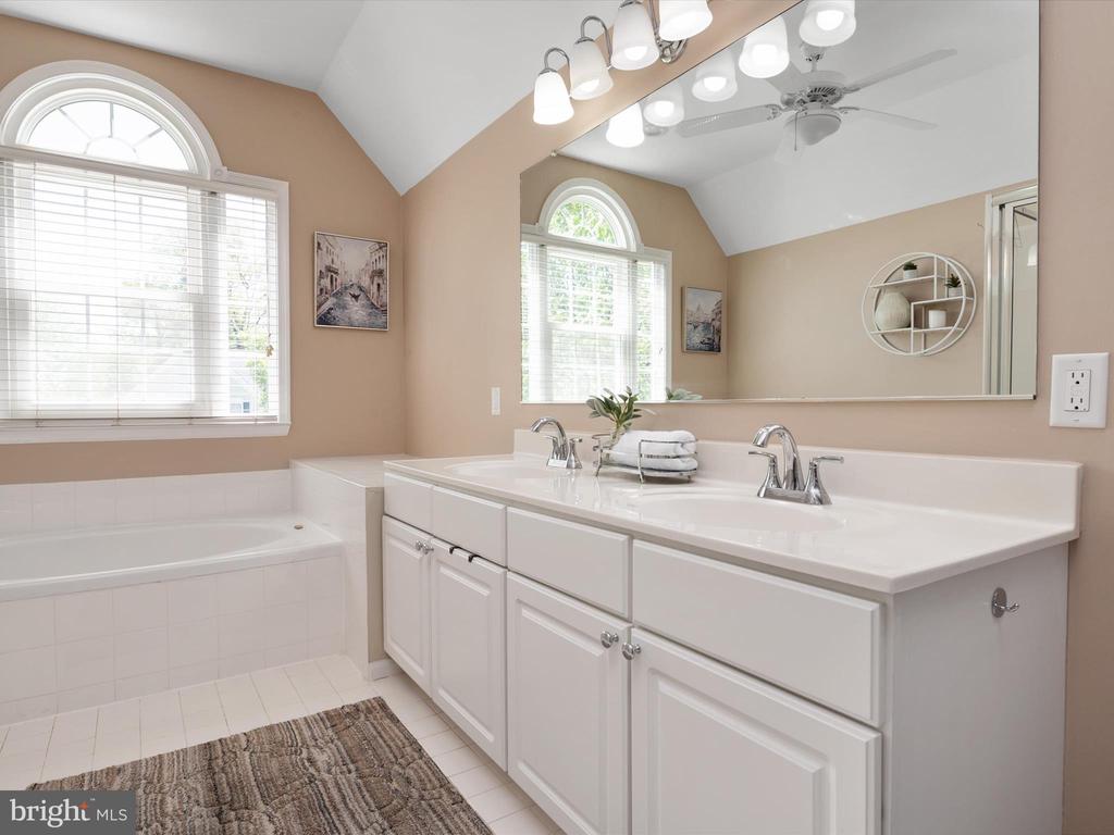 2322 GOLDEN CHAPEL ROAD