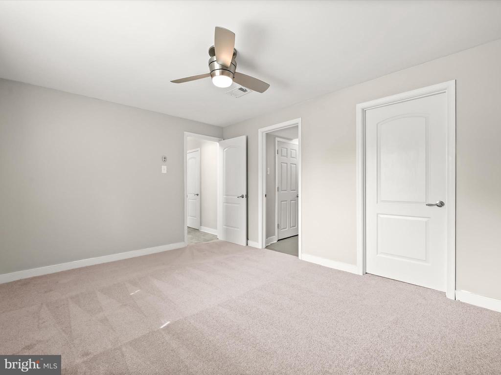 7824 ACORN BANK