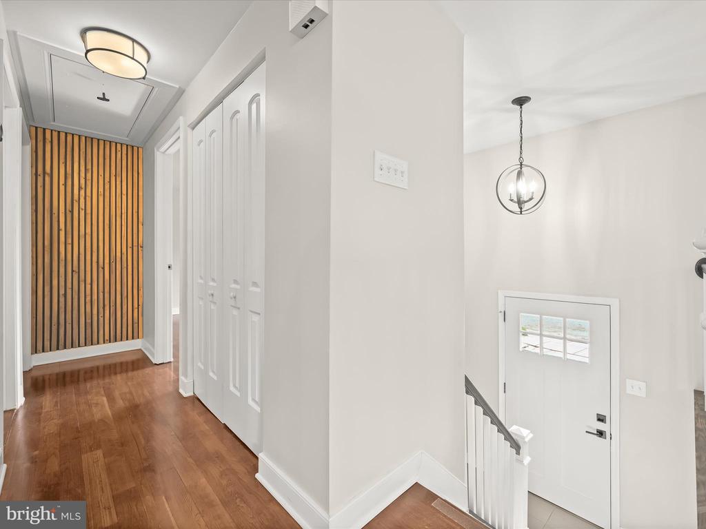 7824 ACORN BANK