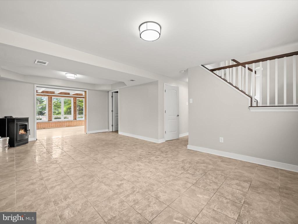 7824 ACORN BANK