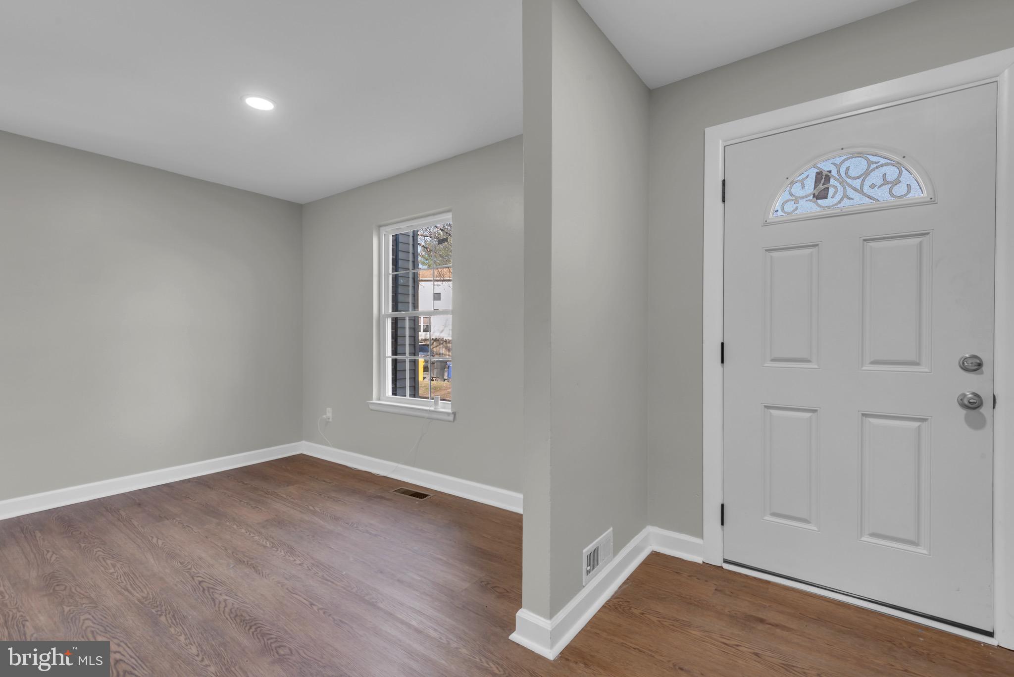 1869 ROBIN COURT