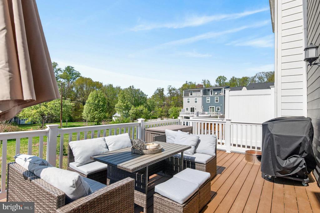 118 TREBLIS WAY