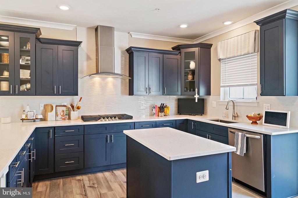118 TREBLIS WAY