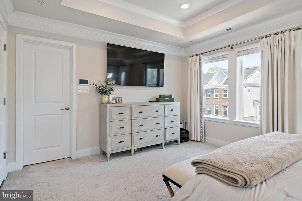 118 TREBLIS WAY